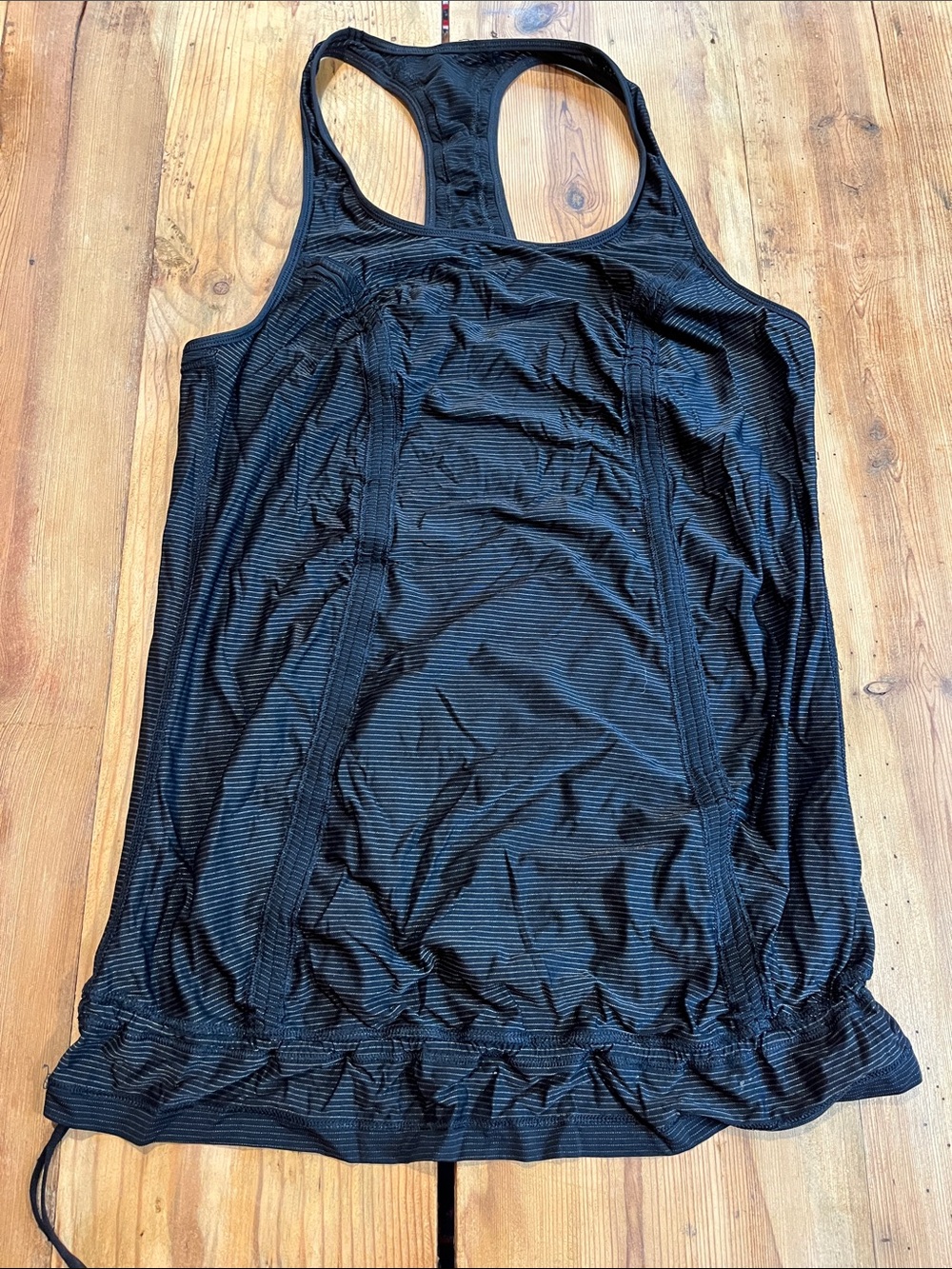LULULEMON 8 Black Metallic Stripe Ruched Tank Top Back Pocket Cinch Waist